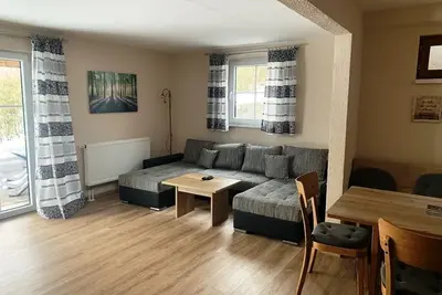 Image de Appartement rénové pour max 6 personnes avec galerie-chambre