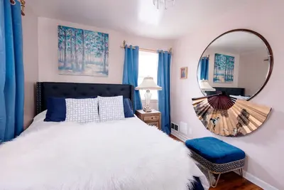 Image de Maison familiale accueillante et chaleureuse à Redbrick, à 5 minutes du centre-ville de Slc! Près de l'aéroport