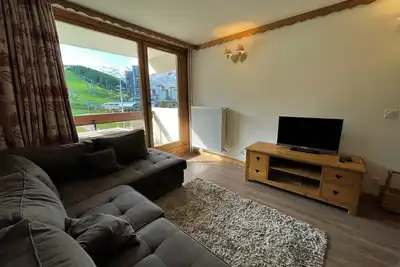 Image de Appartement rénové 3 pièces pour 6 pers, balcon, 2 sdb, proche ascenseur, skis, qualité 4 flocons