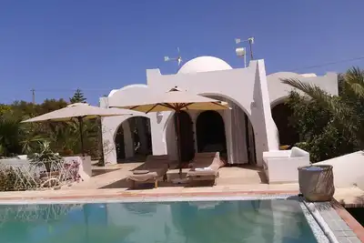 Image de Villa Orientale de Charme vue sur notre Oliveraie privee sans vis-a-vis <br>