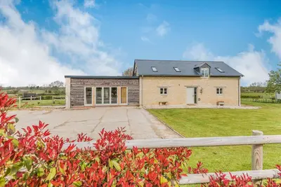 Deluxe Cotswolds Barn Conversion near Faringdon