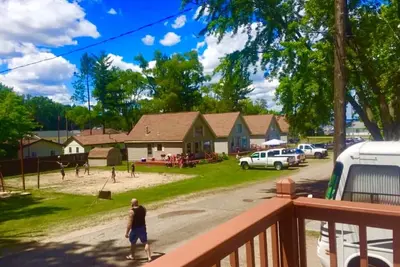 Image de Chalet Houghton Lake sur une station familiale