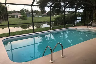 Image de Maison 4 chambres au bord du lac<br>