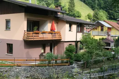 Image de Nouvel appartement mignon dans un cadre verdoyant
