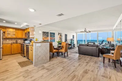 Image de Luxueux condo avec vue panoramique sur le golfe du Mexique et la Siesta
