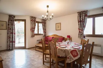 Image de Appartement spacieux pour 6 personnes avec terrasse au pied des pistes, parking et Wifi inclus
