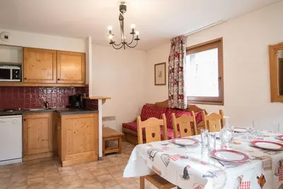 Image de Appartement spacieux au pied des pistes, 2 chambres, wifi, parking inclus