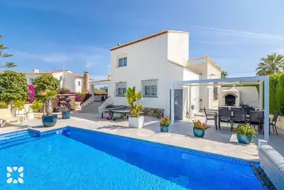 Image de Villa Ladera by Abahana Villas