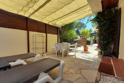Image de Le Yucca studio + piscine privé (partagée)chauffée