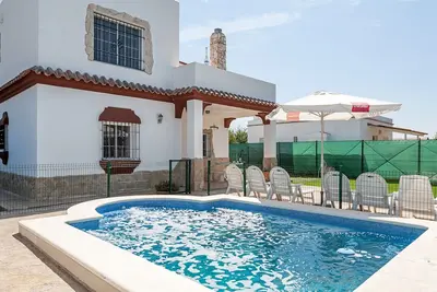 Image de Rustic Home Close to the Beach with Pool, Terrace, Garden & Wi-Fi; Parking Available, Pets Allowed