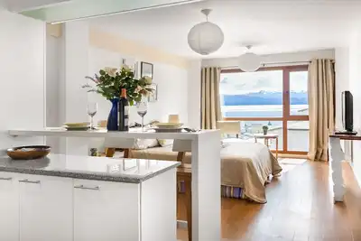Image de Appartement Avec Gym Et Piscine Devant