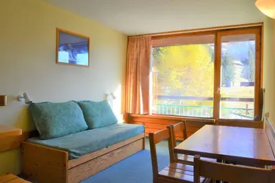 Image de 50m du centre station, 12ème étage, vue forêt, balcon, télévision, 28m², Les Arcs