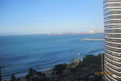 Image de Emplacement privilégié avec une excellente vue sur la mer dans Appartement avec grand balcon