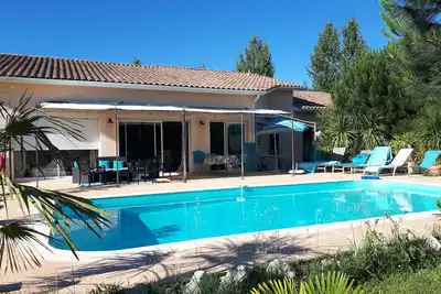 Image de Villa 8_12 pers, vue panor vallée Garonne, sans vis a vis calme piscine privée