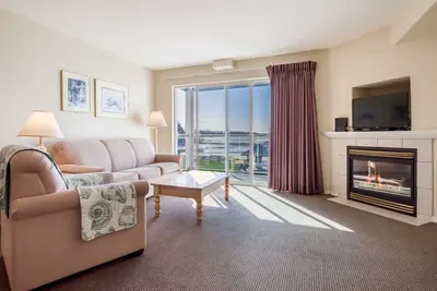 Image de Découvrez ce condo baie-front abordable sur Siletz Bay à Lincoln City!