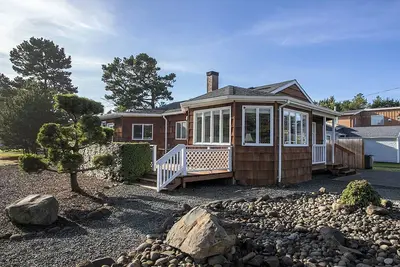 Image de Profitez de cette maison de 4 chambres à coucher du sable de Seaside!
