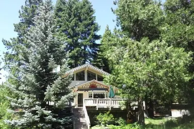 Image de Lakefront victorienne sur le lac Almanor