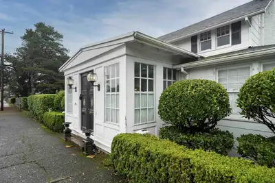 Image de Cette Villa Gearhart a de beaux intérieurs et un endroit merveilleux!