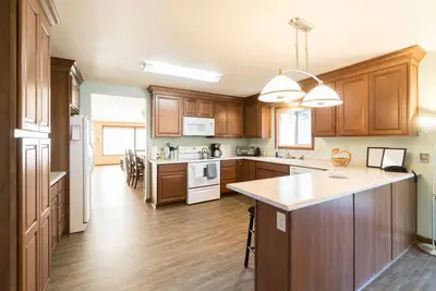 Image de Détendez-vous dans \"Necanicum West\", une maison riveraine de 3 lits près de la plage de Seaside!