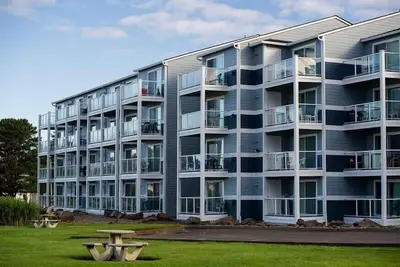 Image de Profitez de ce condo au 2e étage avec vue imprenable sur la côte à Lincoln City!