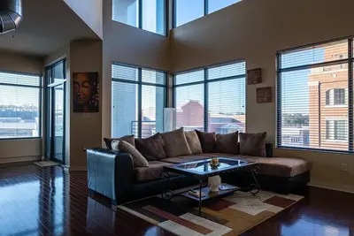 Image de Loft luxueux au coeur d'Atlanta près de tout
