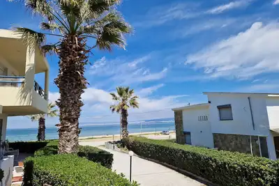 Image de Jani's Beach House, à 30 mètres de la plage et à 9 km de l'aéroport