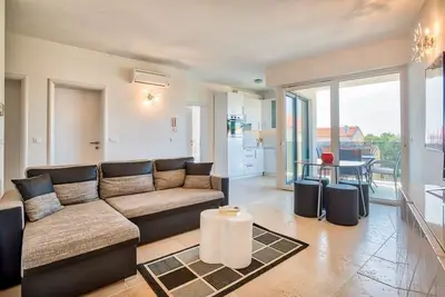 Image de Appartement dans Rovinj avec terrasse, Climatisation, Wifi, Lave-vaisselle (4286-4)