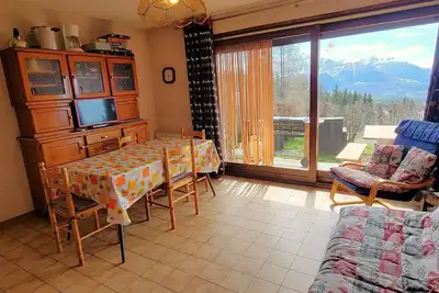 Image de Appartement cosy 5 pers, terrasse sud, parking, proche station, animaux acceptés