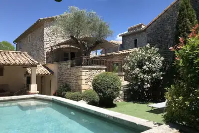 Image de Maison en pierre avec piscine privative proche d'Uzès