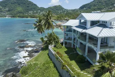Image de VallonEnd Beach Front Villa
