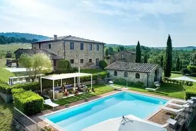 Image de Villa Gerlino - Ferme de vacances avec piscine privée dans le Chianti, Toscane