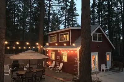 Image de Cottage amélioré dans le village - Superhost Airbnb! Nouveau sur Vrbo.