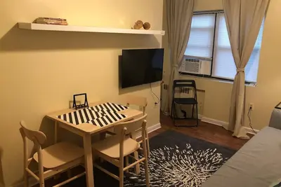 Image de 1703 3b · Agréable 2bed Apt-20 min à Nyc / Parking Avail.