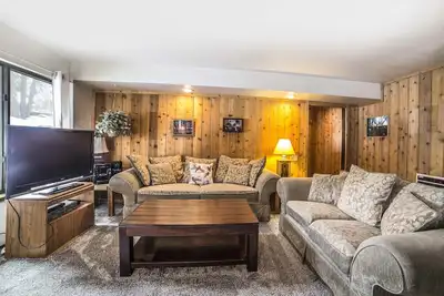 Image de Famille Parfaite 2 Chambres au Canyon Lodge & Village