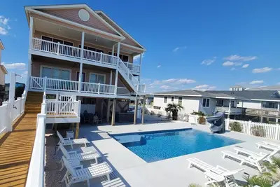 Image de Ohana Tides - Oceanfront, nouvellement rénové - Cuisine du chef!
