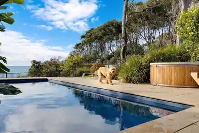 Image de Piscine sur la baie de Malua
