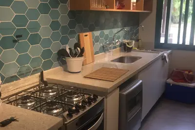 Image de Maison debout dans la copropriété de sable à Barra do Una - 3 suites