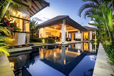 Image de 7 Bdrm Seminyak - Offre de dernière minute: 50% de réduction! ! ! !