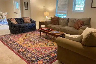 Image de Appartement spacieux dans le magnifique et historique Arlington Vt