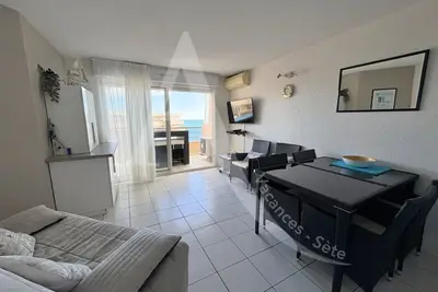 Image de 1 Chambre + Coin Nuit, Dernier Etage Avec Asc