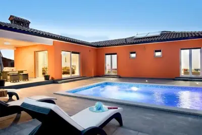 Image de Maison de vacances Labin pour 1 - 8 personnes avec 4 chambres à coucher - Maison de vacances