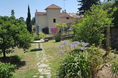 Image de Golfe Juan 2 pièces 3 couchages avec jardin indépendant Calme 5 minutes plages