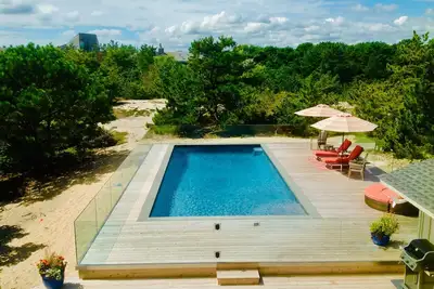 Image de À quelques pas de l'une des plus belles plages de l'océan des Hamptons