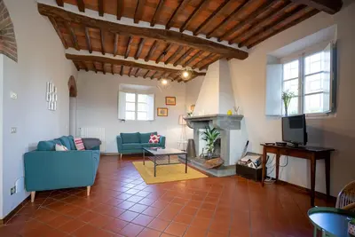 Image de Grand appartement dans une ferme avec piscine