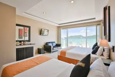 Image de Chambre Triple Supérieure avec Vue sur Mer
