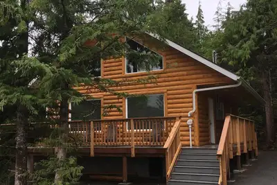 Image de Wild Wolf Alaska Cabin - Magnifique propriété