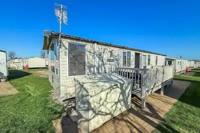 Image de Caravane de 8 couchages Ă louer avec terrasse, parc de vacances Heacham, Norfolk ref 21036h