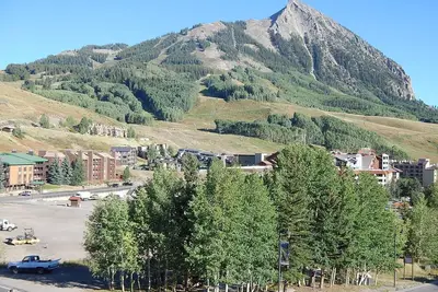 Image de Emplacement! Emplacement! La vue sur le mont Crested Butte est incroyable! ! Nouvelle liste! !