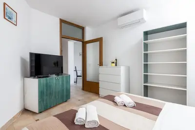 Image de Appartement d'une chambre avec la terrasse Rovinj (A-9701-b)