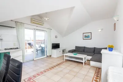 Image de Appartement d'une chambre avec la terrasse Rovinj (A-9702-a)